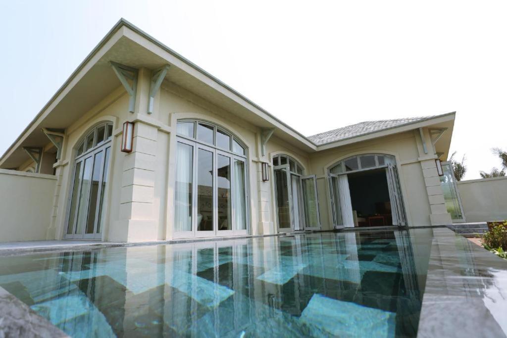 Flc Luxury Hotel Samson Sam Son Exterior photo
