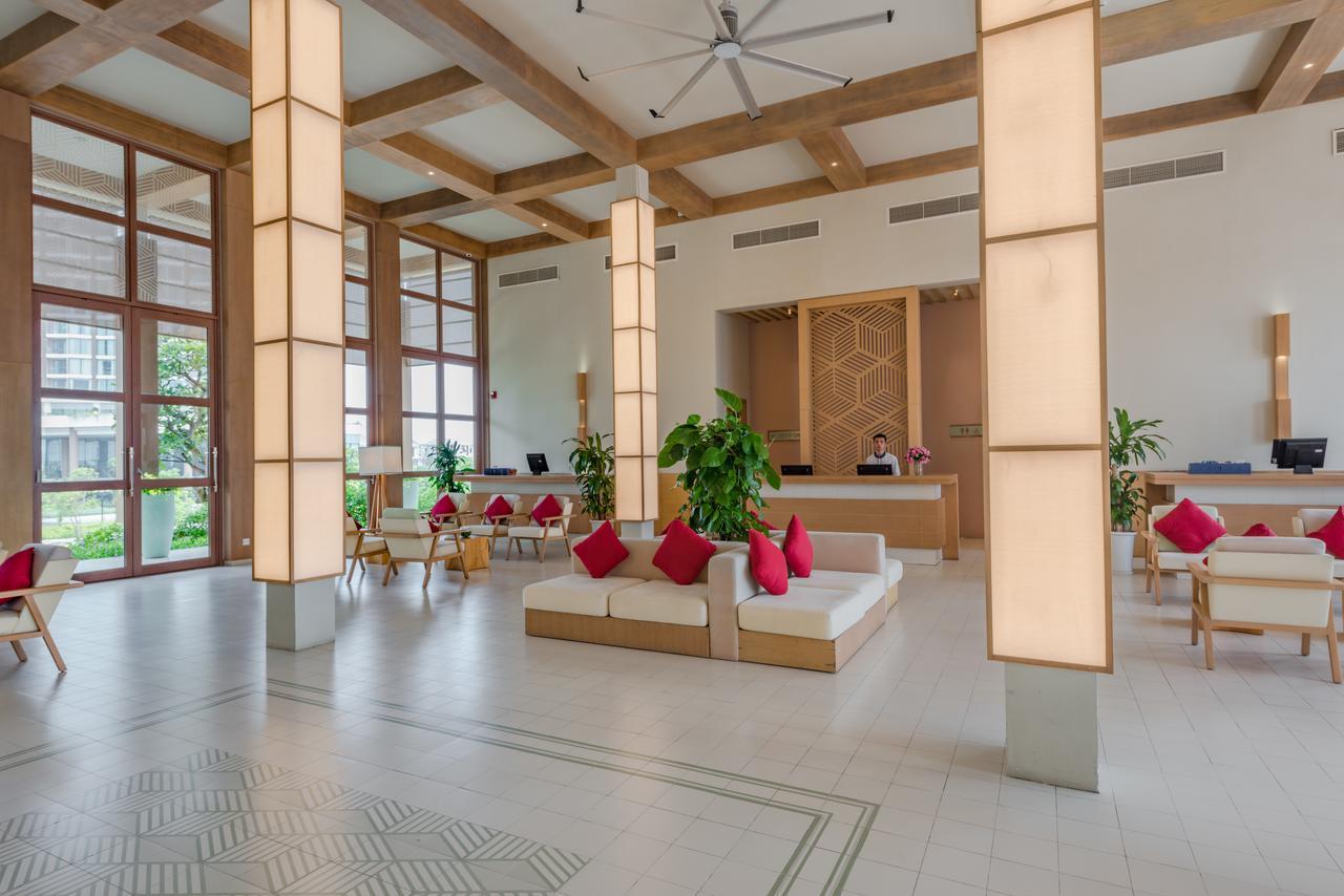 Flc Luxury Hotel Samson Sam Son Exterior photo